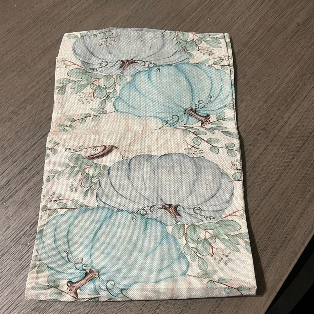 Fall table runner - Picture 2 of 2
